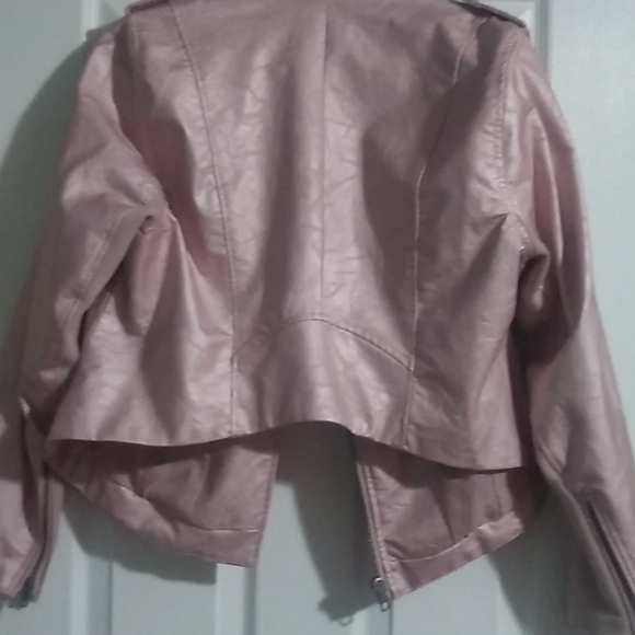 Jacket - Picture 2 of 4